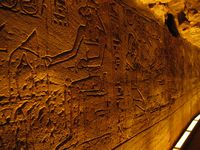 Fresques et hiéroglyphes - Abou Simbel